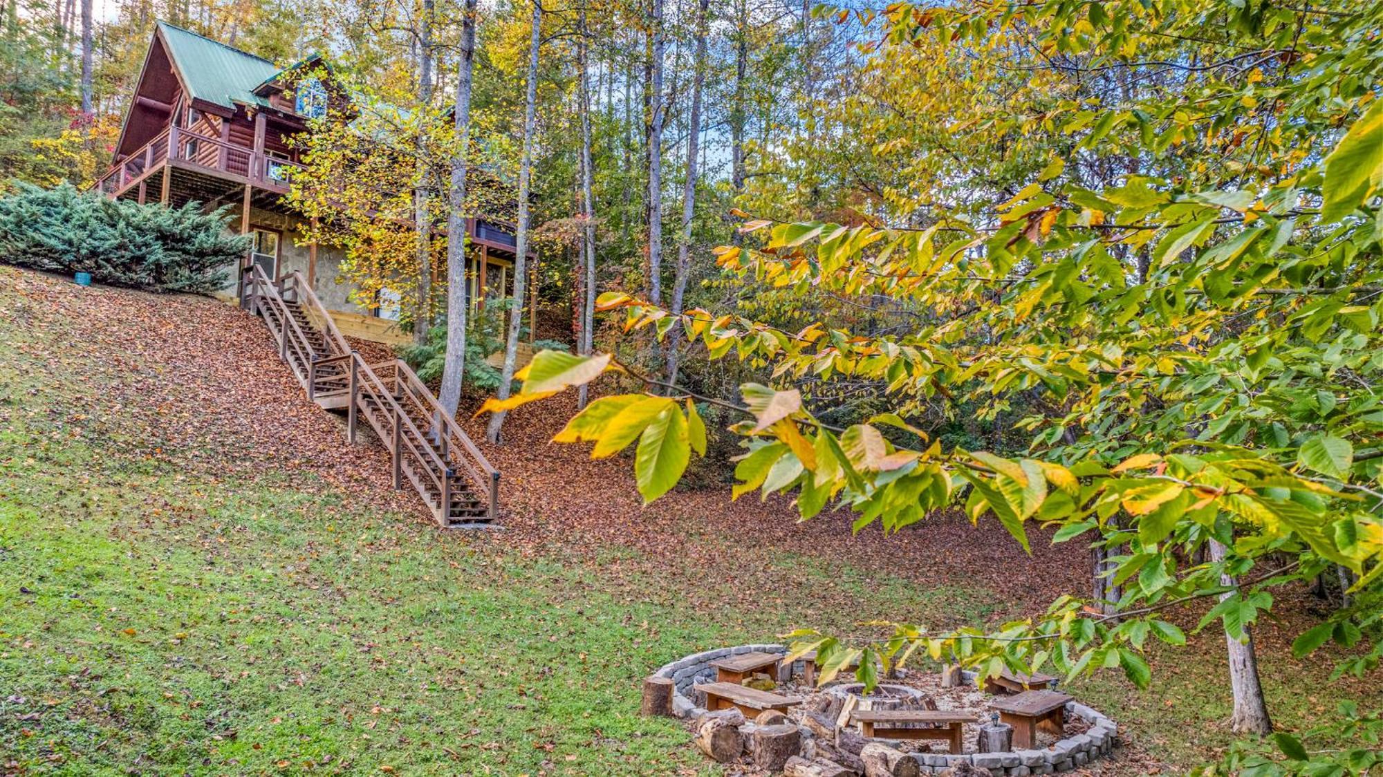 Relaxation Retreat - Pickleball Cabin - Wi-Fi, Fire Pit With Bar, Ev, Game Room, Hot Tub, Pool Access - Mins To Pf Севьервилл Экстерьер фото
