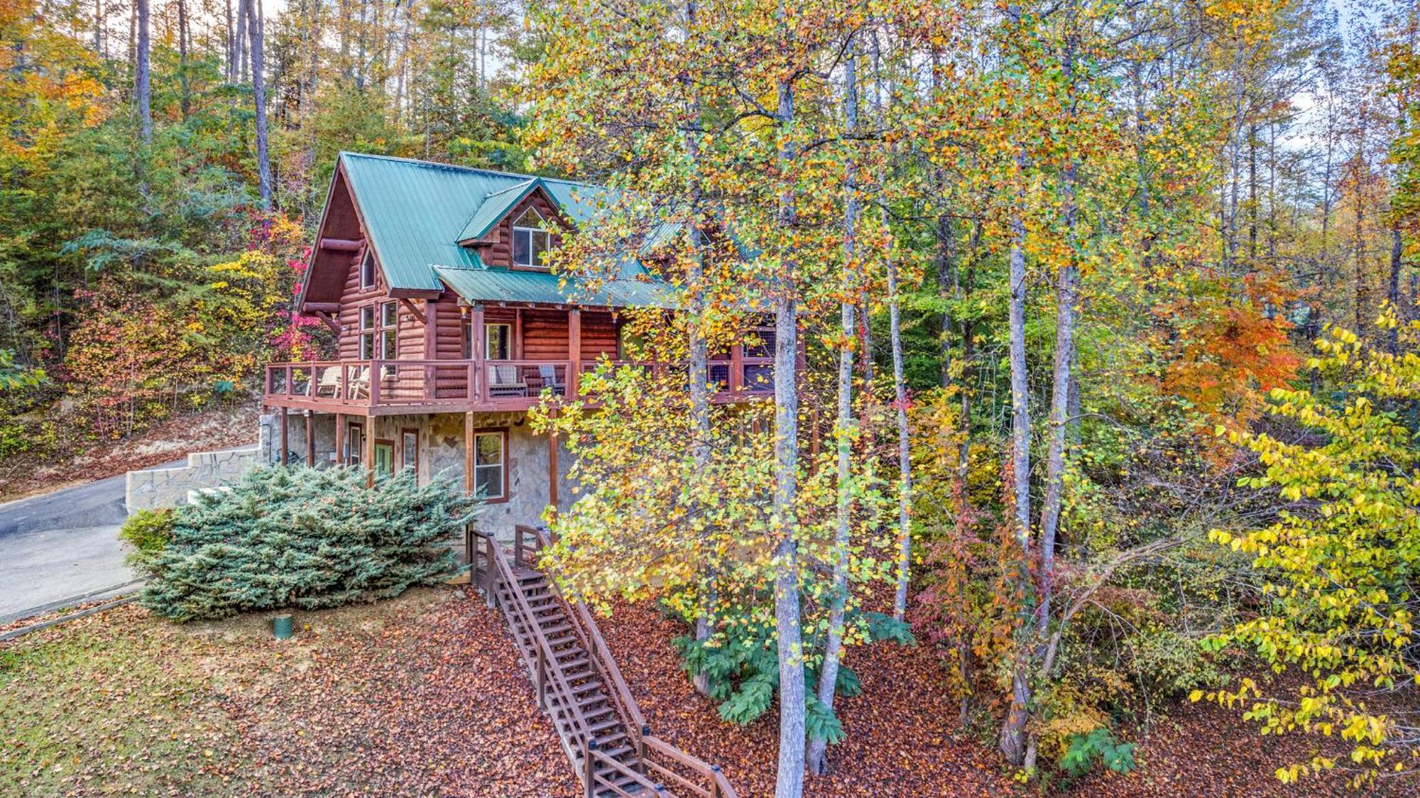 Relaxation Retreat - Pickleball Cabin - Wi-Fi, Fire Pit With Bar, Ev, Game Room, Hot Tub, Pool Access - Mins To Pf Севьервилл Экстерьер фото