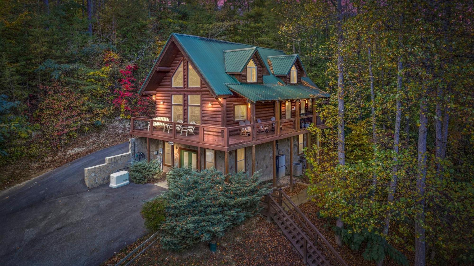 Relaxation Retreat - Pickleball Cabin - Wi-Fi, Fire Pit With Bar, Ev, Game Room, Hot Tub, Pool Access - Mins To Pf Севьервилл Экстерьер фото