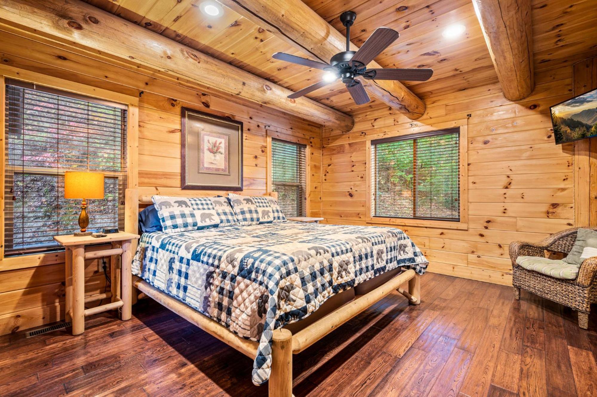 Relaxation Retreat - Pickleball Cabin - Wi-Fi, Fire Pit With Bar, Ev, Game Room, Hot Tub, Pool Access - Mins To Pf Севьервилл Экстерьер фото