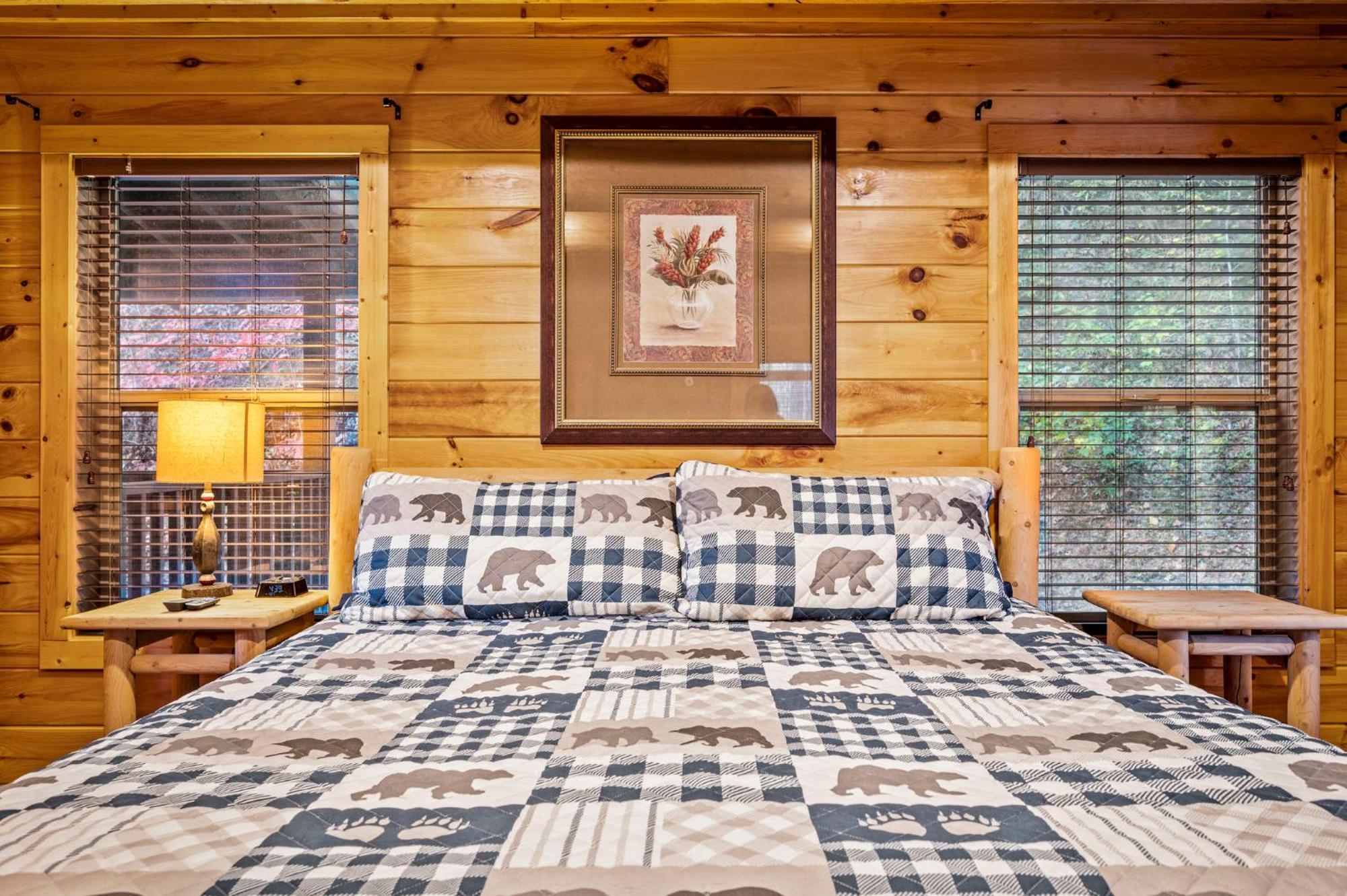 Relaxation Retreat - Pickleball Cabin - Wi-Fi, Fire Pit With Bar, Ev, Game Room, Hot Tub, Pool Access - Mins To Pf Севьервилл Экстерьер фото